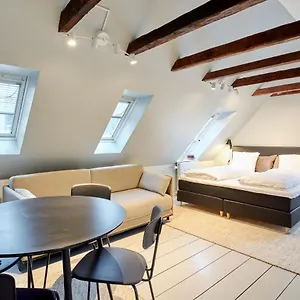Perfect Flats For Friends & Families In Apartment